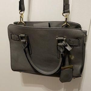Merona‎ Grey Medium purse structured excellent used condition gold hardware